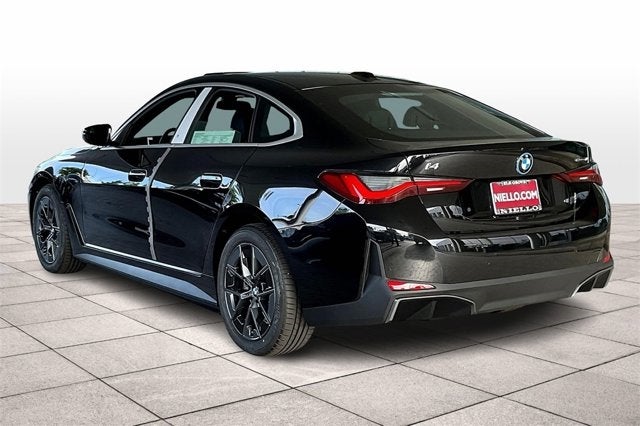 2025 BMW i4 eDrive40