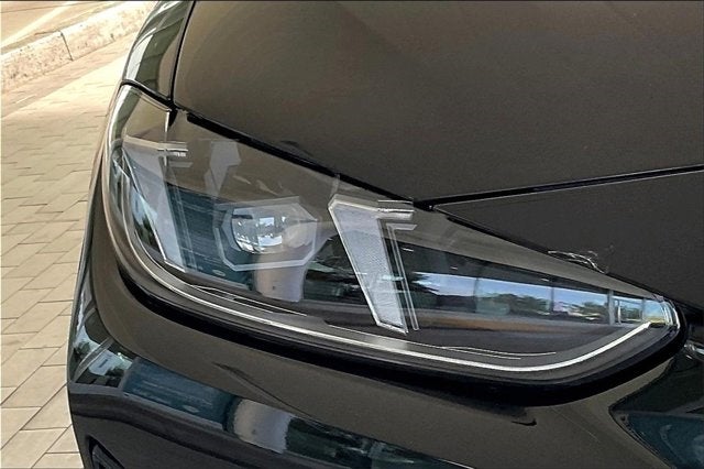 2025 BMW i4 eDrive40