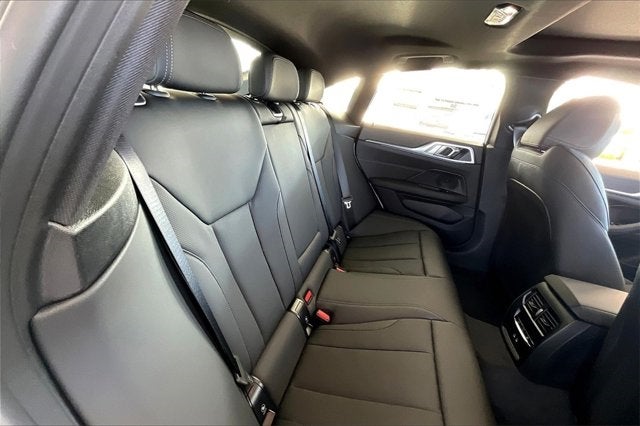 2025 BMW i4 eDrive40