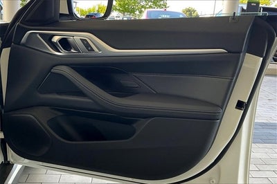 2025 BMW i4 eDrive40