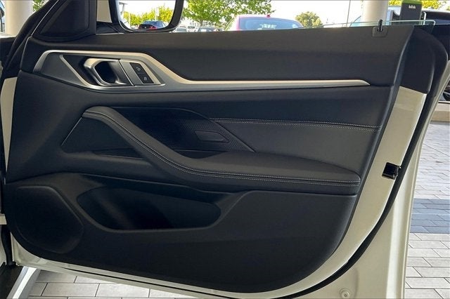 2025 BMW i4 eDrive40