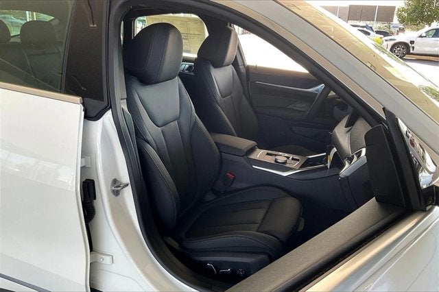 2025 BMW i4 eDrive40