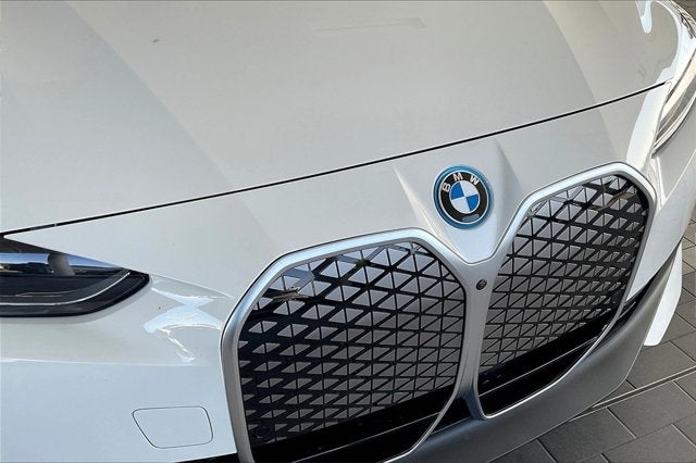 2025 BMW i4 eDrive40