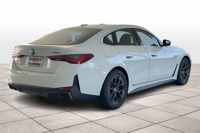 2025 BMW i4 eDrive40