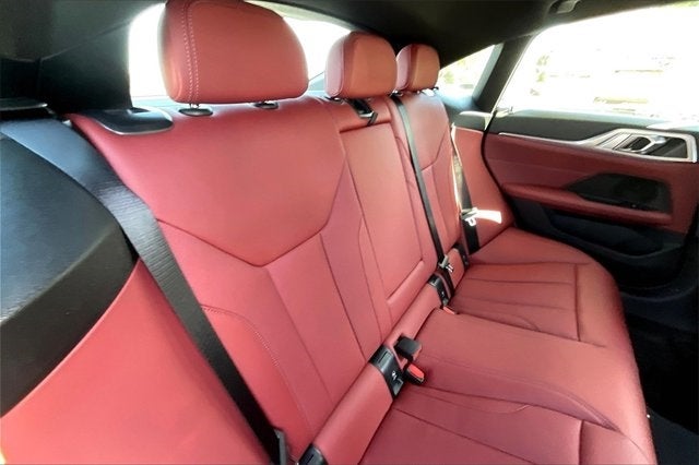 2025 BMW i4 eDrive40