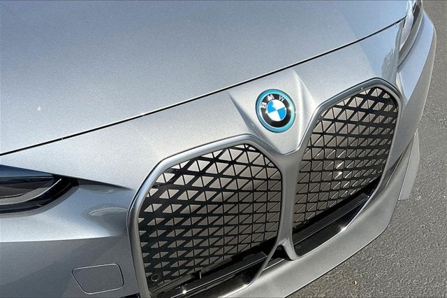 2025 BMW i4 eDrive40