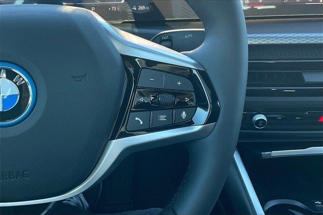 2025 BMW i4 eDrive40