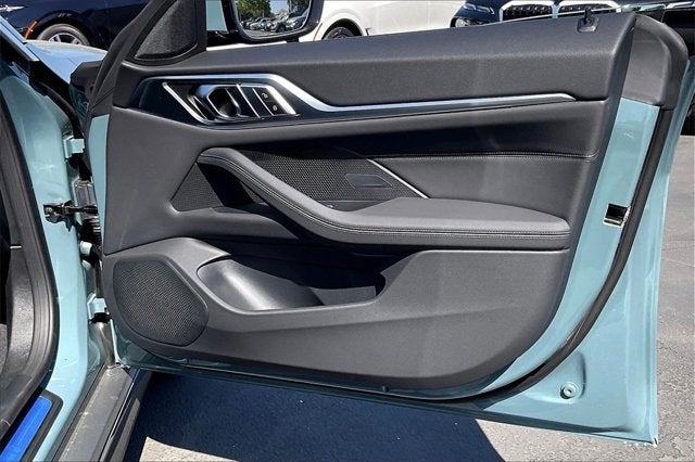 2025 BMW i4 eDrive40