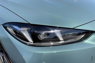 2025 BMW i4 eDrive40