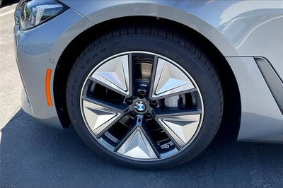 2025 BMW i4 eDrive40