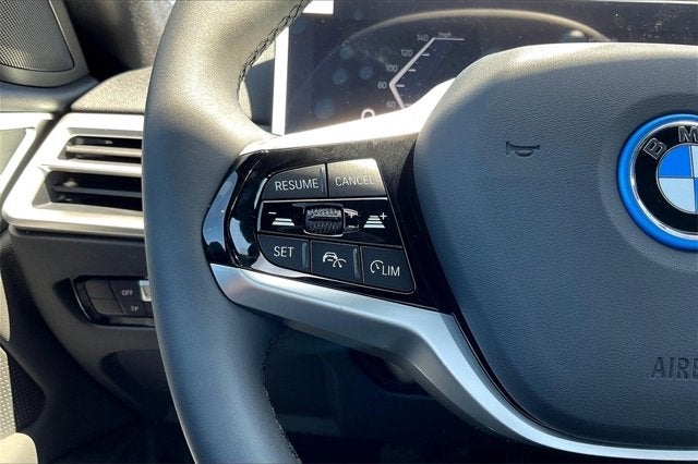 2025 BMW i4 eDrive40