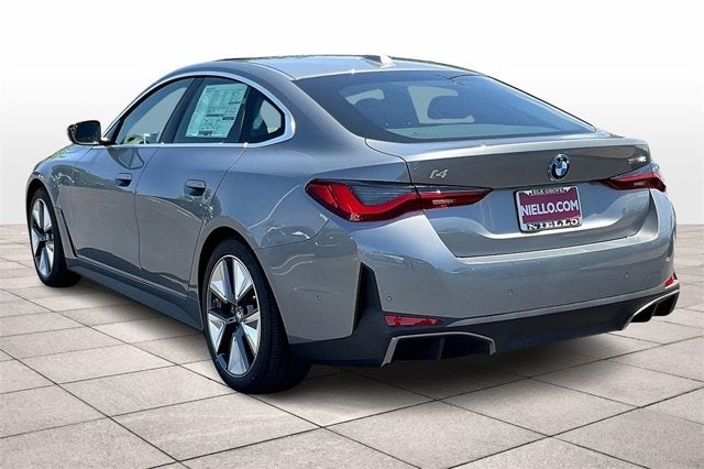 2025 BMW i4 eDrive40