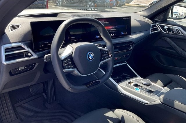 2025 BMW i4 eDrive40