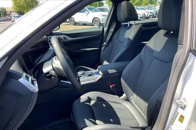 2025 BMW i4 eDrive40