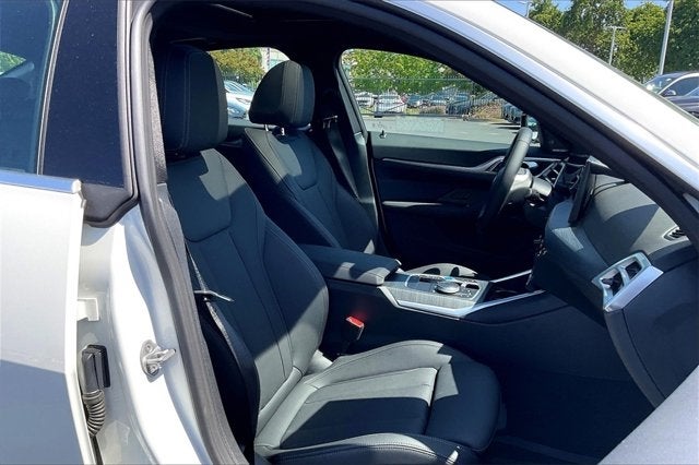 2025 BMW i4 eDrive40