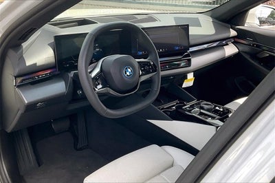 2024 BMW i5 eDrive40