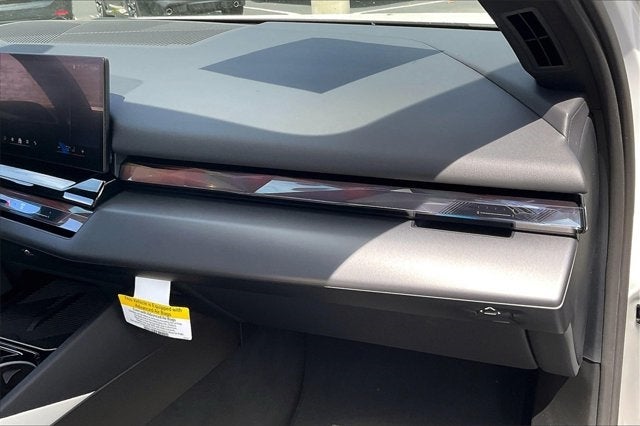 2024 BMW i5 eDrive40