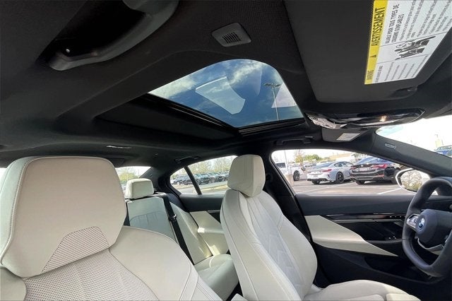 2024 BMW i5 eDrive40