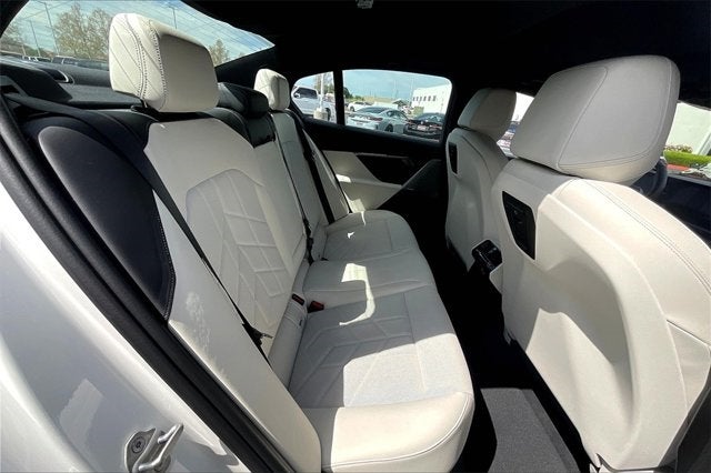 2024 BMW i5 eDrive40