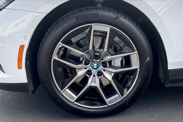 2024 BMW i5 eDrive40