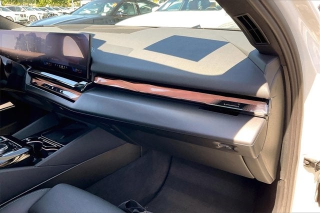 2024 BMW i5 eDrive40