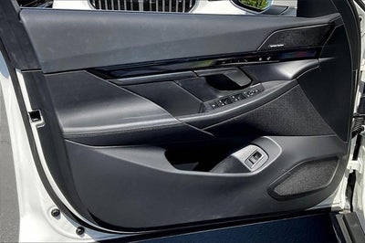 2024 BMW i5 eDrive40