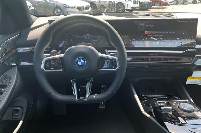 2025 BMW i5 eDrive40
