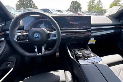 2025 BMW i5 eDrive40
