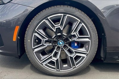 2025 BMW i5 eDrive40