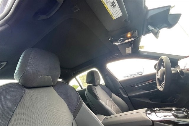 2025 BMW i5 eDrive40