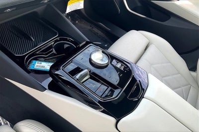 2025 BMW i5 eDrive40