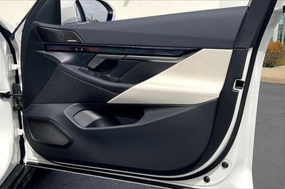 2025 BMW i5 eDrive40