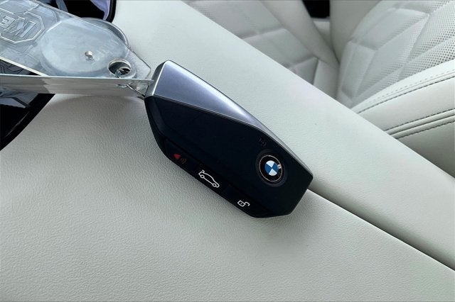 2025 BMW i5 eDrive40