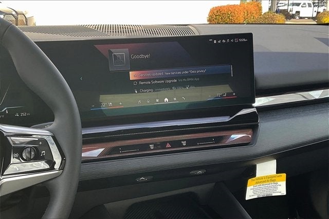 2025 BMW i5 eDrive40