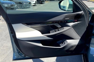 2025 BMW i5 eDrive40