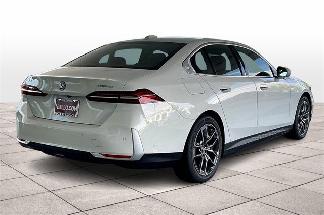 2025 BMW i5 eDrive40