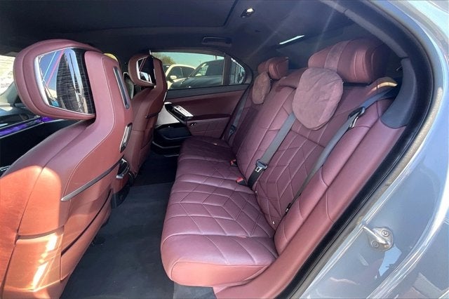 2024 BMW i7 eDrive50