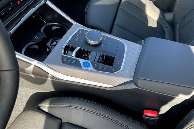 2025 BMW i4 xDrive40