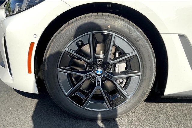 2025 BMW i4 xDrive40