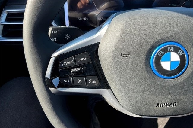 2025 BMW i4 xDrive40