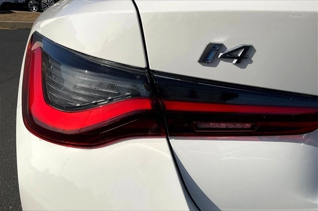 2025 BMW i4 xDrive40