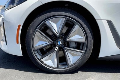 2025 BMW i4 xDrive40