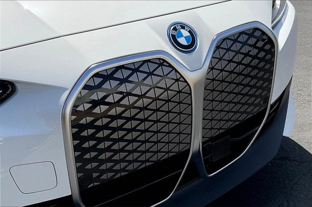 2025 BMW i4 xDrive40