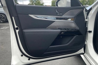 2025 BMW i7 xDrive60