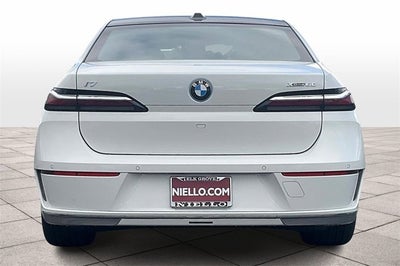 2025 BMW i7 xDrive60