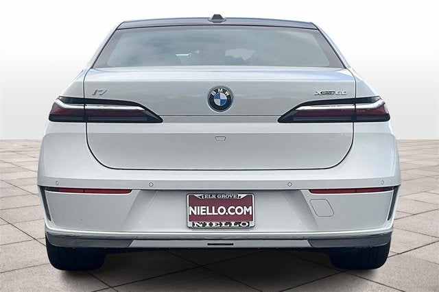 2025 BMW i7 xDrive60