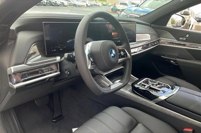 2025 BMW i7 xDrive60