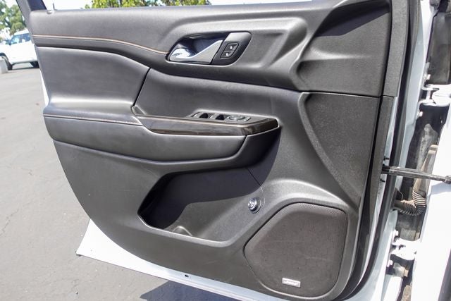 2020 GMC Acadia AT4