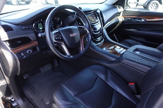 2018 Cadillac Escalade Luxury
