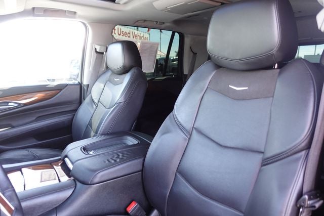 2018 Cadillac Escalade Luxury